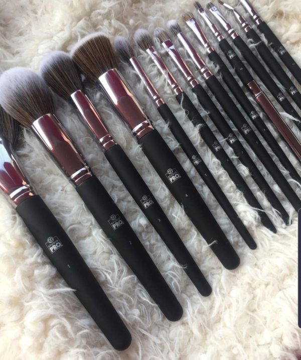 B.H Cosmetics Studio Pro 13 Pcs Brush Set – Professional Makeup Brushes for Perfect Application - Image 3