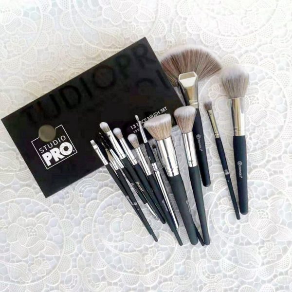 B.H Cosmetics Studio Pro 13 Pcs Brush Set – Professional Makeup Brushes for Perfect Application - Image 4