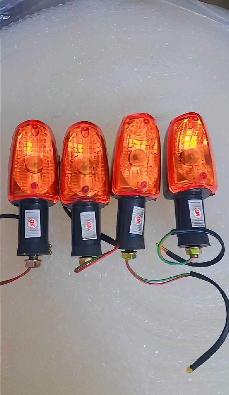 Pack of 4 Original 70cc Bike Indicators | Compatible with 2013 & Newer Models | Motorcycle Turn Signal Lights - Image 2