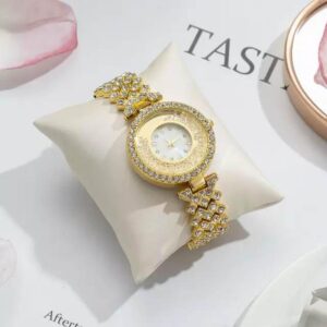 Luxury Diamond Women’s Fashion Watch – Elegant Quartz Wristwatch for Ladies | Stylish Leisure Design, Premium Look (Without Box)