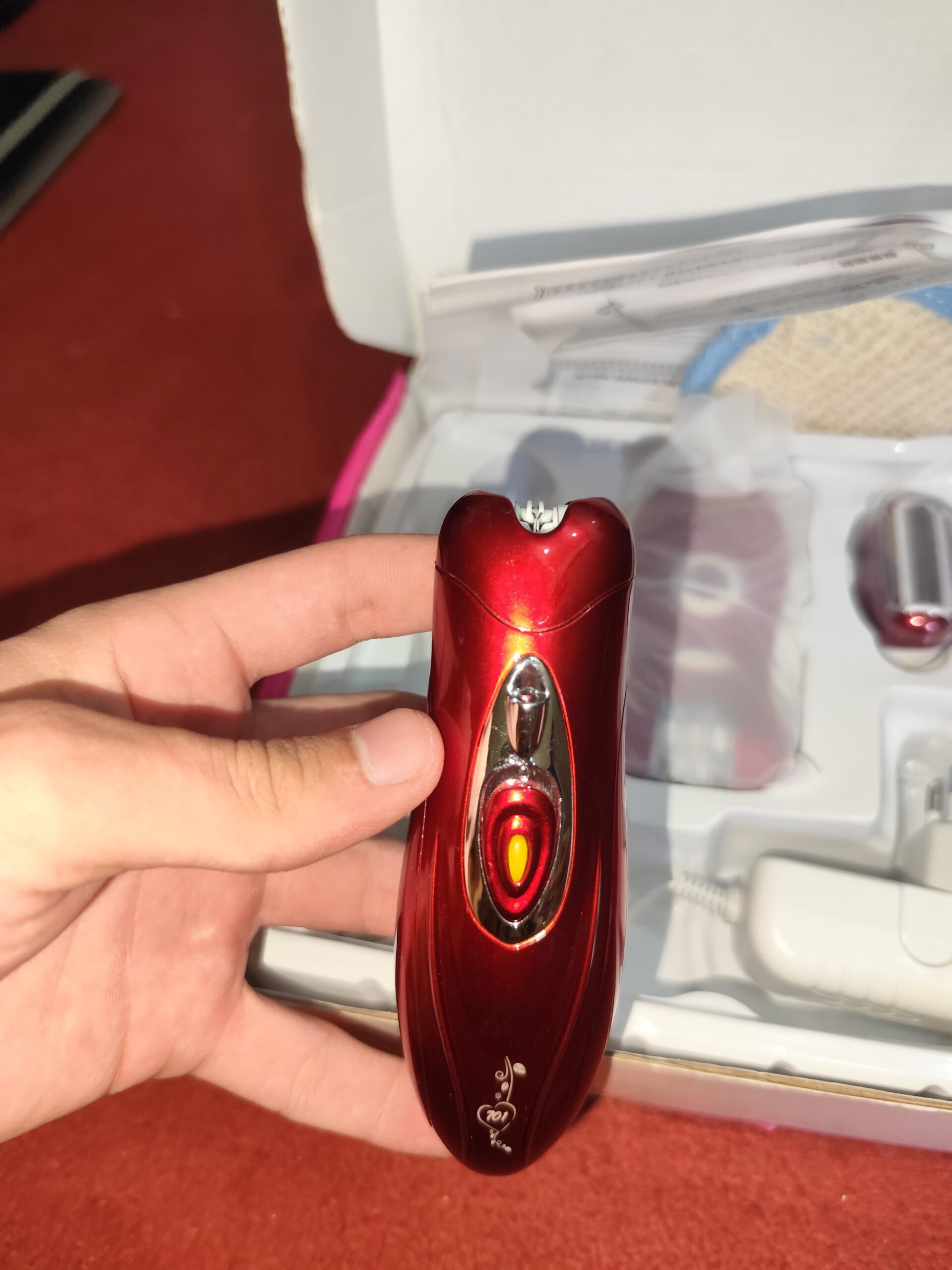 Kemei KM-3068 3-in-1 Rechargeable Epilator for Women – Electric Hair Removal, Shaver & Trimmer Set with Multiple Heads | Smooth Skin Tool for Face & Body - Image 2