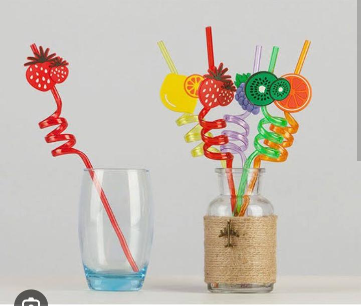 4Pcs Cartoon Fruit Spiral Drinking Straws – Fun Reusable Plastic Straws for Kids | Lime, Lemon, Pineapple, Watermelon Design (Random Colors)