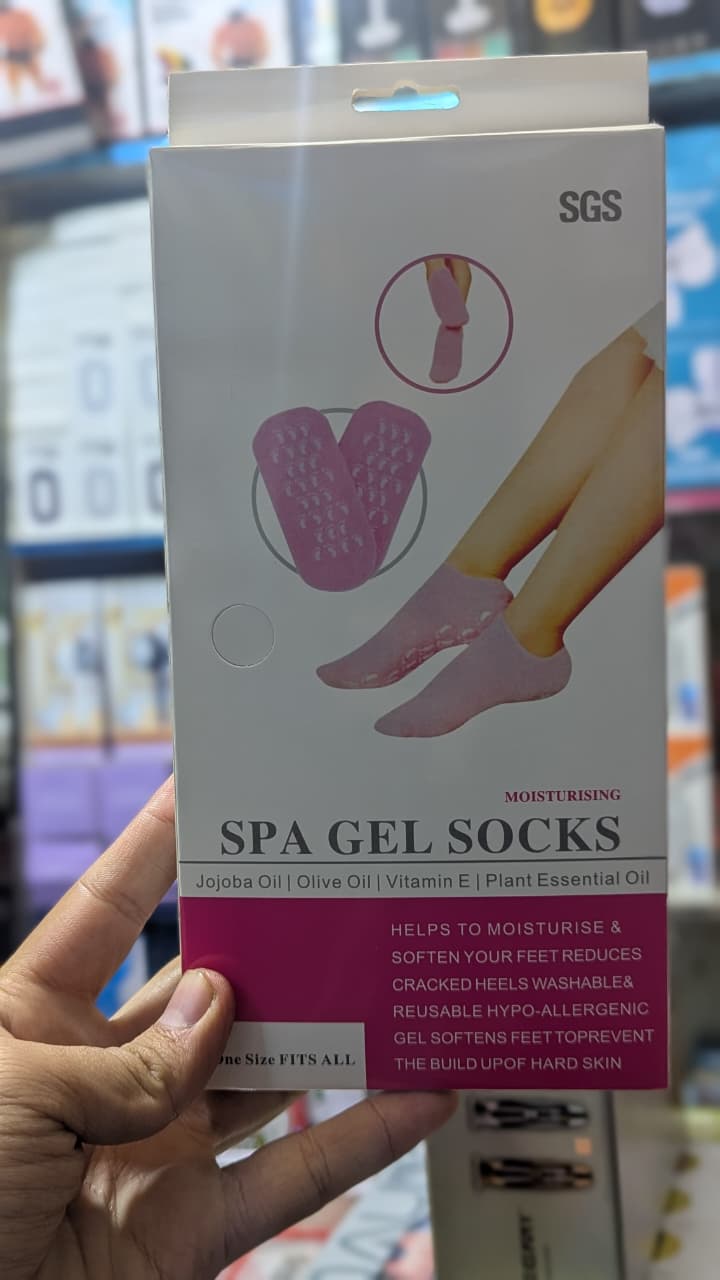 Moisturizing Spa Gel Socks for Women – Reusable Silicone Socks for Foot Care, Softening & Hydrating Treatment – One Pair (Random Color) - Image 4