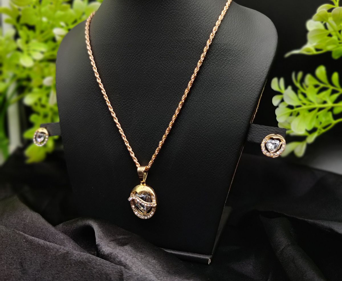 Imported Gold Pendant Necklace Set – Timeless Elegance with Radiant Crystals