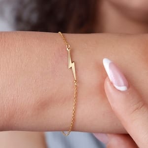 Women's Spark Bracelet – Imported Best Quality Artificial Hand Jewelry