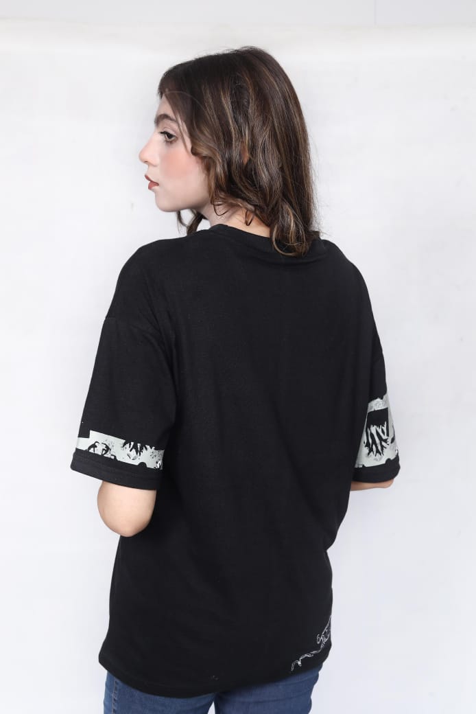 Professional Fashion Model for Urban Streetwear Apparel (Large) – E-commerce Studio Photography, Brand Ambassador & High-Impact Social Media Content Creator - Image 3