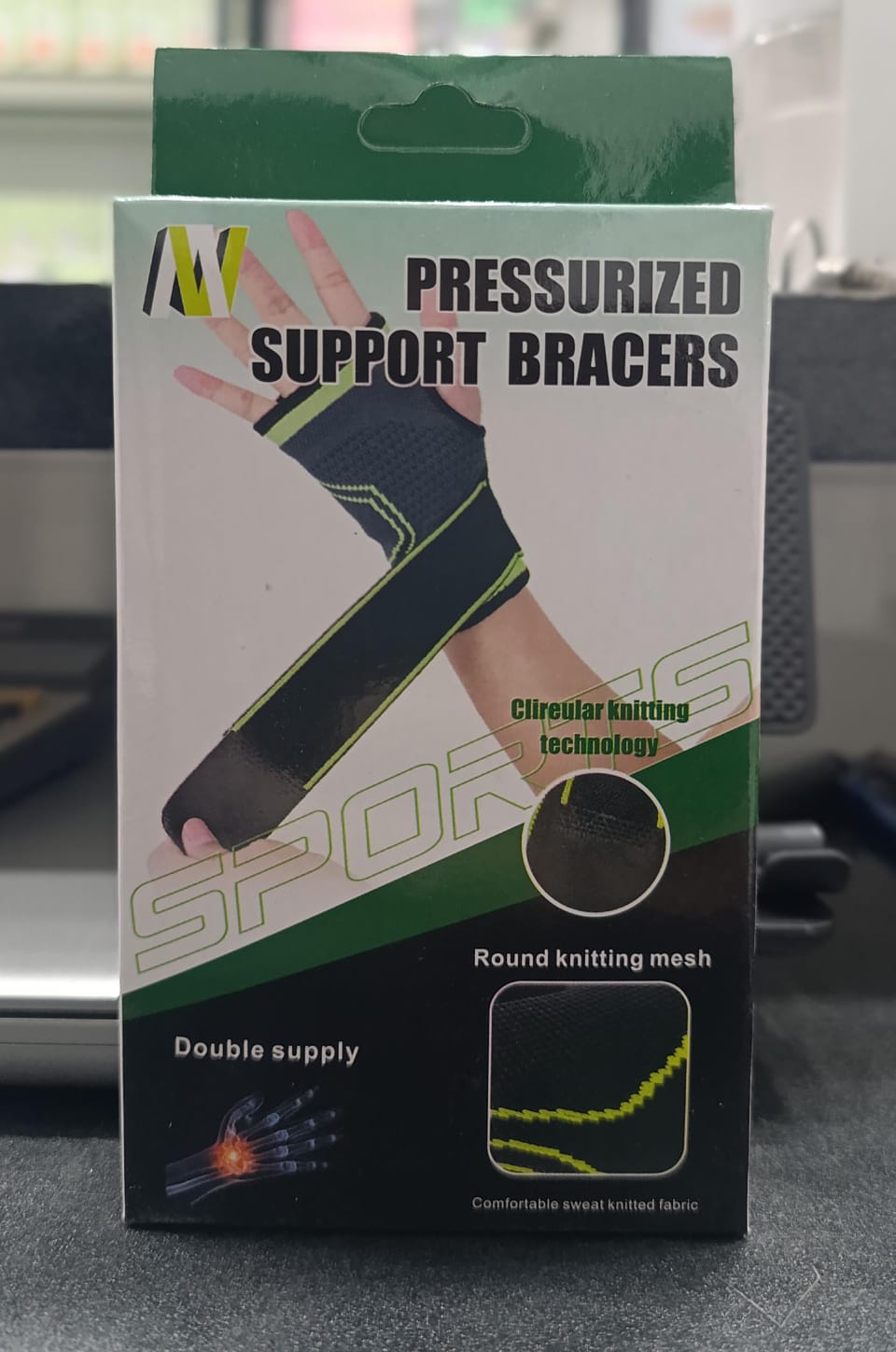 Professional Wrist Support Sleeve Half Finger Wrist Band Palm Support For Sports And Daily Use - Image 6