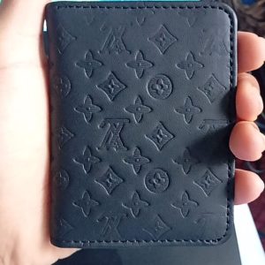Premium Stylish Designer Wallet for Men – Elegant Beige Leather Slim Wallet with Durable Storage for Cards & Cash