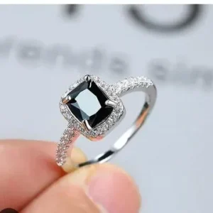 Black Onyx Ring with Diamond Accent for Women – Elegant Luxury Statement Ring for Party, Wedding & Casual Wear