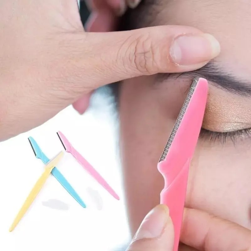 Pack of 3 Tinkle Eyebrow & Facial Hair Razor for Women - Image 3