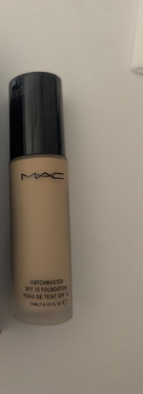MAC Matchmaster SPF 15 Foundation NC15 Natural Matte Finish, Medium Buildable Coverage, Oil-Free, Long-Wearing, Shade-Adapting Technology - Image 4