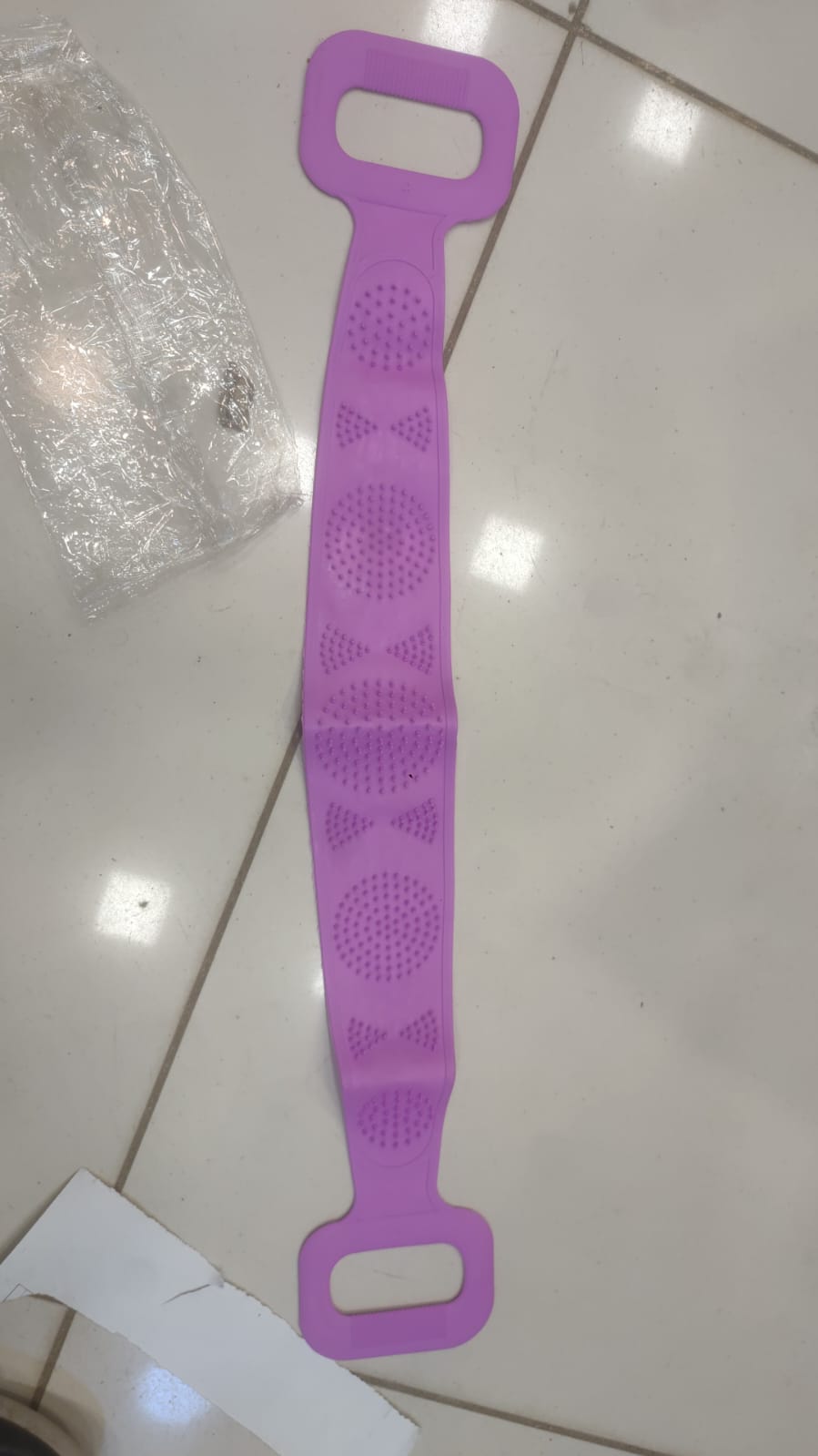 Silicone Back Scrubber Strap | Soft Exfoliating Body Wash Belt for Bath & Shower (Random Color) - Image 4