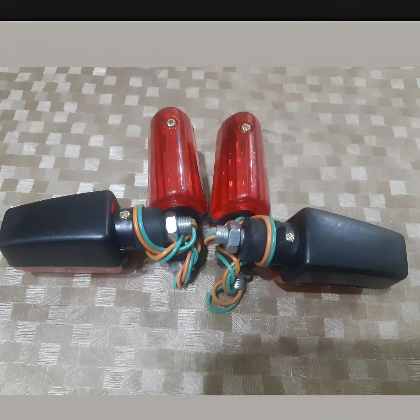 Fancy indicator for Bike Mini size flexible unbreakable red color 4 pcs - Image 3