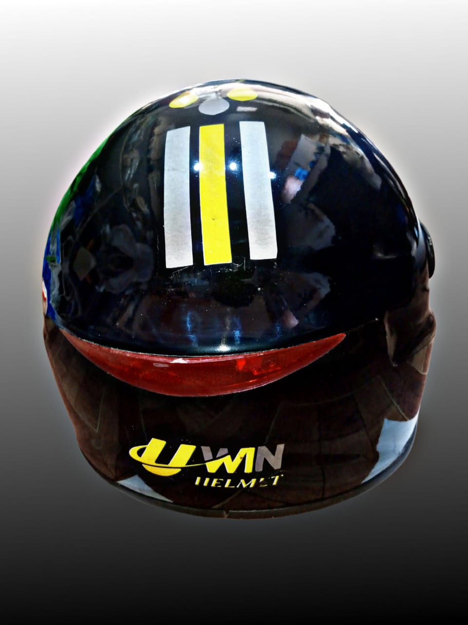 Helmet for bikers for safety and comfort - Image 3