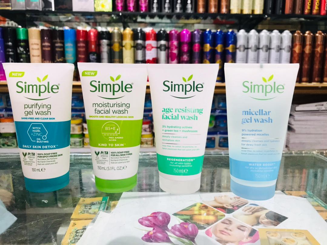 Simple Facial Wash Hydrating Face Cleanser for Soft, Smooth & Fresh Skin - Image 4