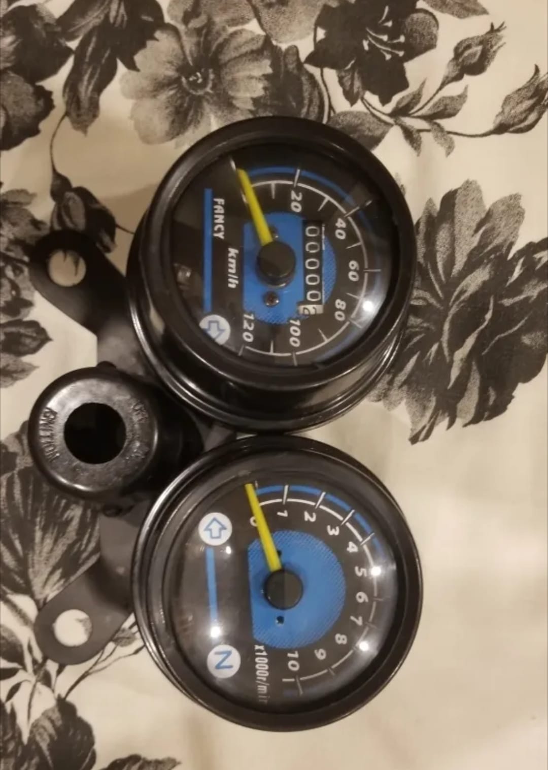 Double Round Fancy Meter Speedometer RPM for Honda 125 Motorcycle â Dual Analog Speed & RPM Gauge (Without Switch) - Image 4