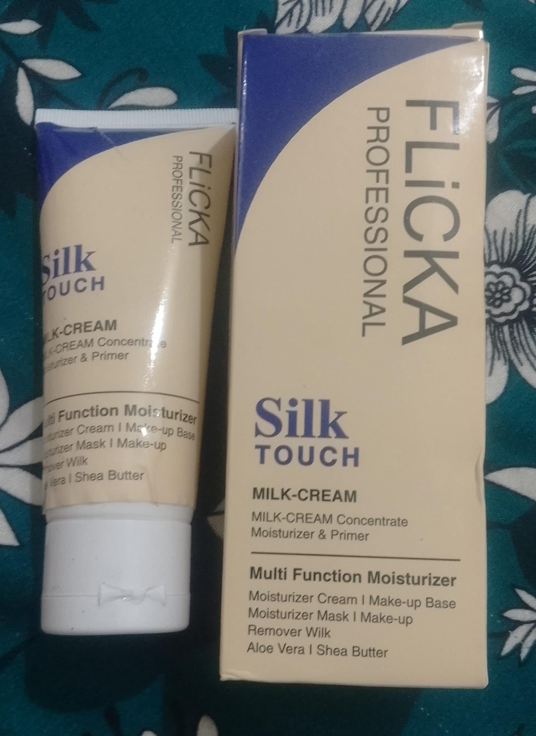 FLiCKA Silk Touch 3?in?1 Moisturizer & Primer | Hydrating, Lightweight, Long?Lasting | Pore Minimizer | 60g - Image 5