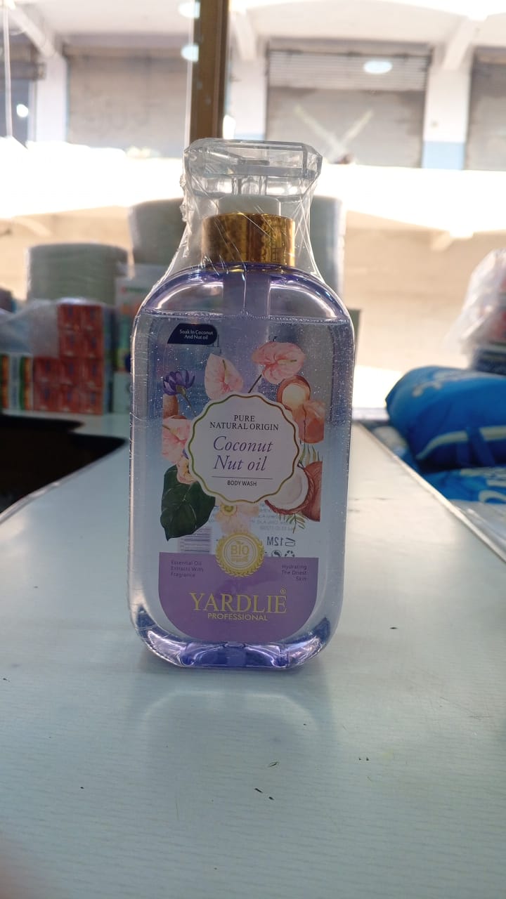 Yardlie Body Wash | Coconut & Nut Oil | Bio?Organic | 500 ml | Deep Hydration for Dry & Sensitive Skin - Image 4