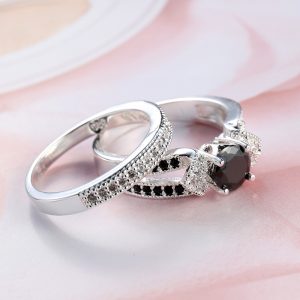 Black Zircon Vintage Ring for Women | Elegant Fashion Jewelry