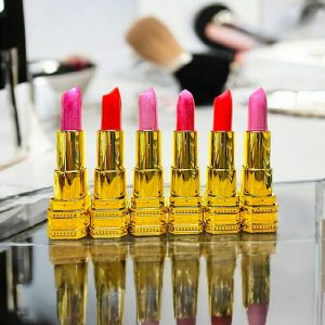 Matte Velvet Lipstick Set Of 6 Â Richly Pigmented Shades Of Pink With Soft, Creamy Texture And Long-Lasting Wear For Elegant And Bold Lips