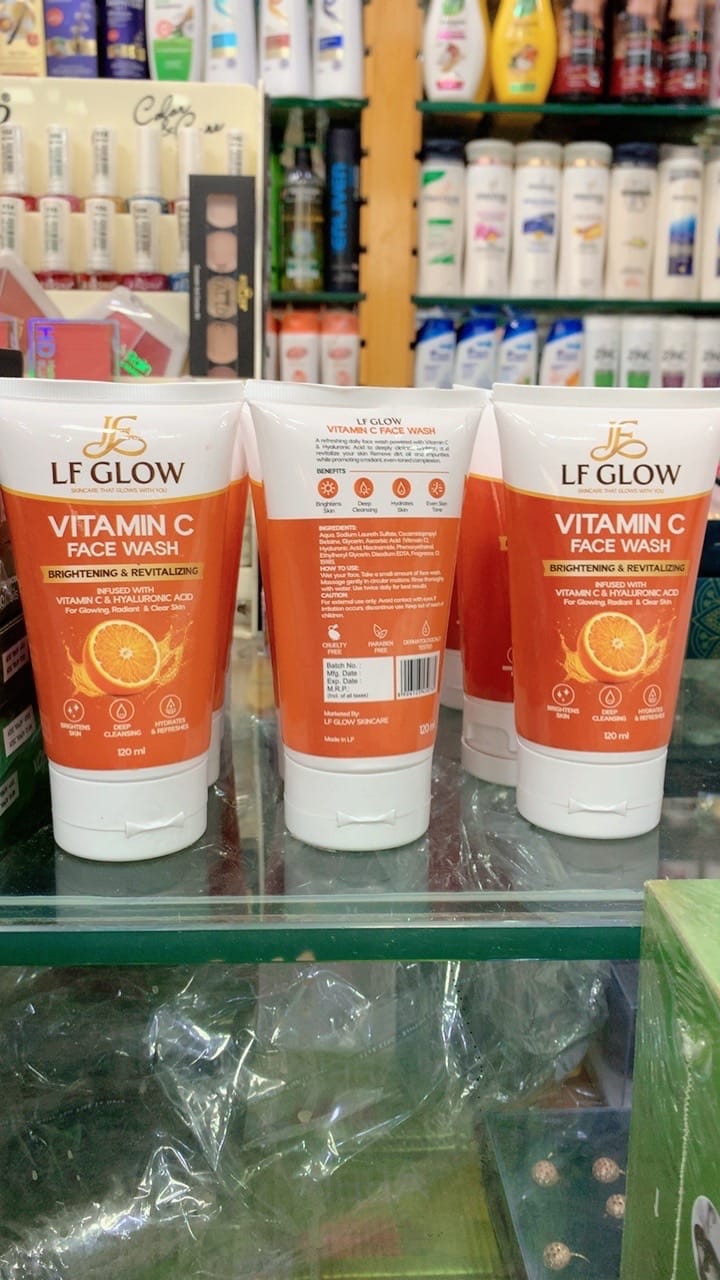 LF GLOW Vitamin C Face Wash - Brightening & Revitalizing (120 ml) - Image 4