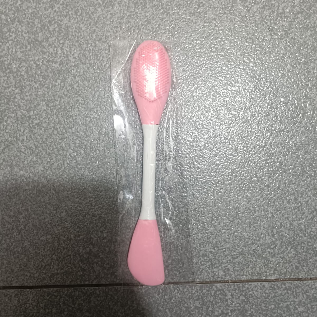Silicone Facial Cleanser Brush (1 PCS) Soft Face Cleaning & Exfoliating Brush | Deep Pore Cleansing Tool (Random Color) - Image 4