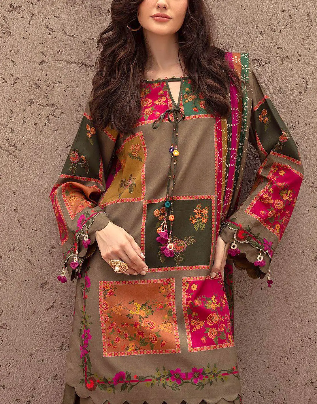 Trendy All-Over Digital Print Swiss Lawn 3 Piece Unstitched Dress with Soft Chiffon Dupatta Lawn Collection 2026 - Image 2