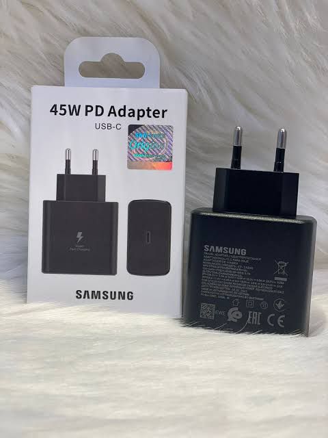 Samsung 45W Super Fast Charging PD Adapter Supports ultra-fast charging - Image 4