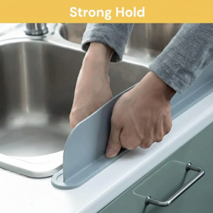 Silicone Sink Splash Guard With Single Suction  Flexible Water Splash Stopper for Kitchen & Bathroom Faucets, Countertops & Cleaning Protection - 16 Inch (Random Color)