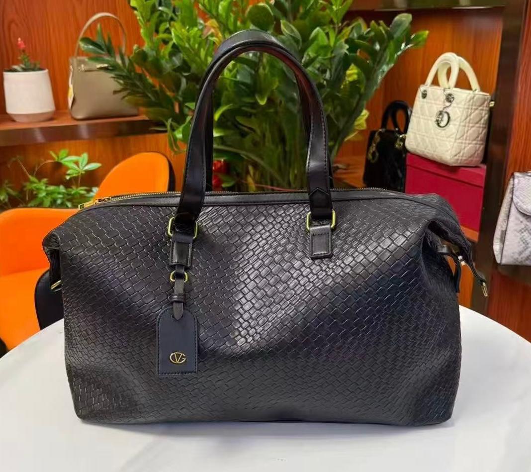 Luxury Valentino Imported Travel Duffel Bag (20 × 13 Inches) High-Quality Woven Texture Handbag