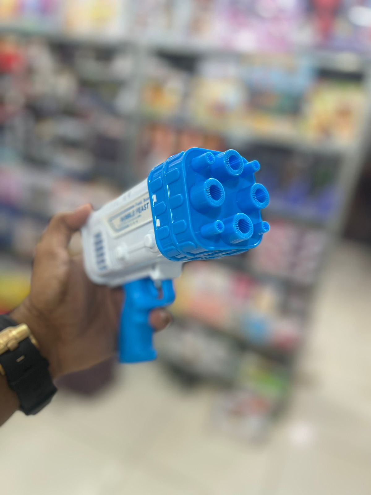 Bubble Bazooka Pro: Electric 2-In-1 Rocket Bubble Gun Fast Bubbles For Parties, Beach & Backyard Fun - Image 3
