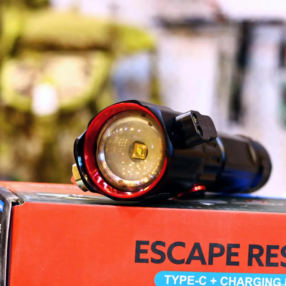 super Powerful 2-in-1 Emergency Flashlight torch & Charging Bank Waterproof LED 2210long range flashlight - Image 2