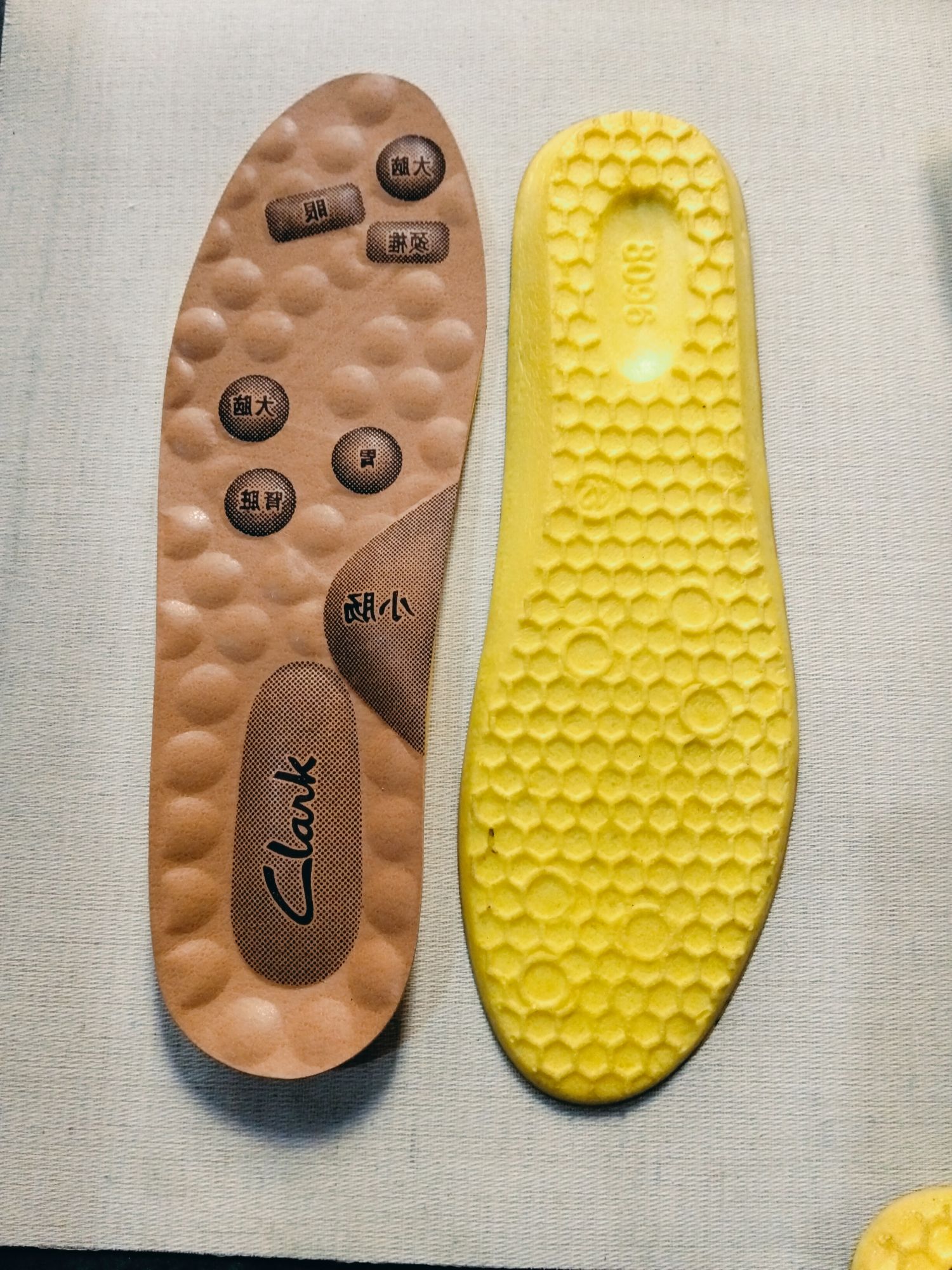 1 Pair Medicated Insole for Shoes Pain Relief, Shock Absorption, Arch Support & All-Day Comfort for Walking, Sports & Daily Wear - Image 3