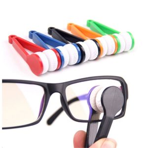 Mini Microfiber Eyeglasses Cleaner  Pocket-Size Lens Cleaning Tool (Random Color)