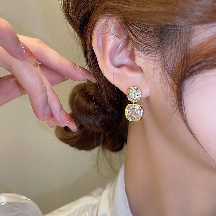 ZJE-163 Korean Zircon Crystal Earrings Elegant Design, Stylish Fashion Jewellery for Women