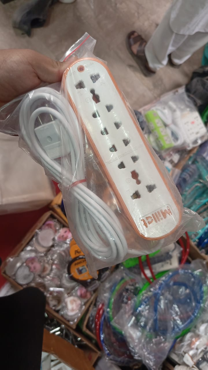 Extension Lead 5?Way | 4M Copper Wire | Power Switch | Multi?Socket Extension Cord | White - Image 5