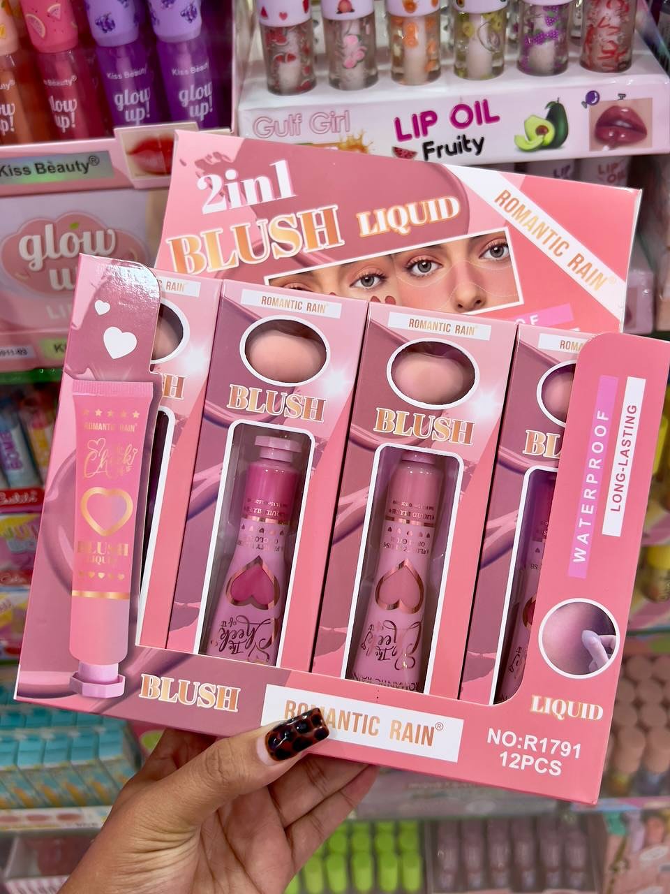 Pack of 2 - 2 in 1 Blush & Blender Deal Dual-Action Makeup Essential for Effortless Application - Image 3