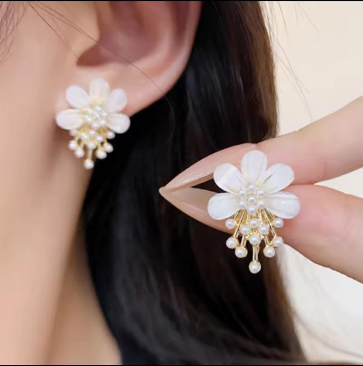 ZJX-162 Flower Pearl Korean Earrings Elegant Design, Stylish Fashion Accessory for Women - Image 4