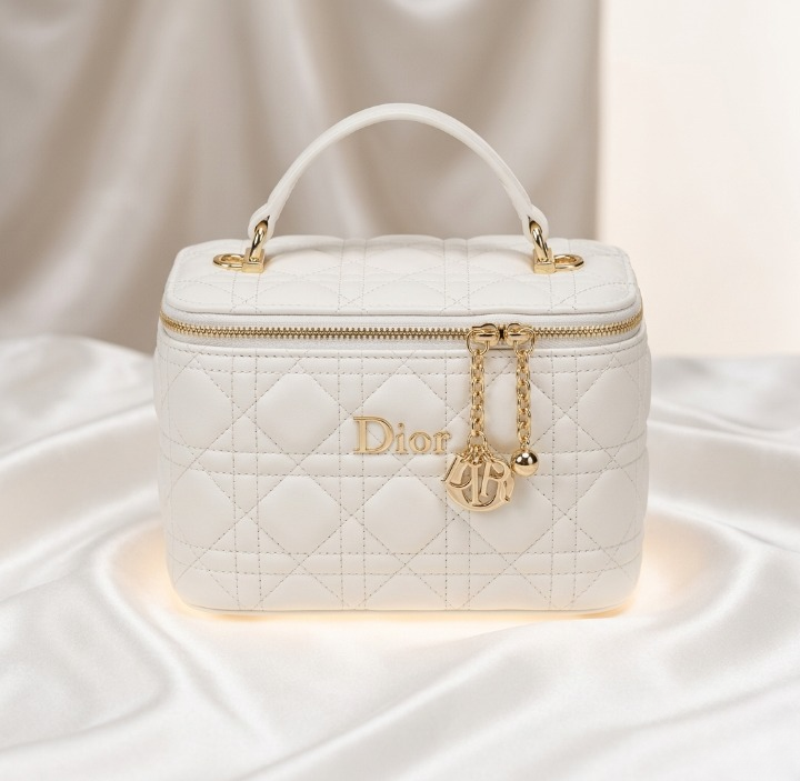 Imported Synthetic Leather Beauty Bag Stylish Cosmetic Organizer for Travel & Daily Use | Without Box - Image 2