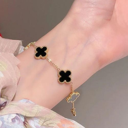 QXT-134 Clover Bracelet Stainless Steel | Elegant & Durable Accessory