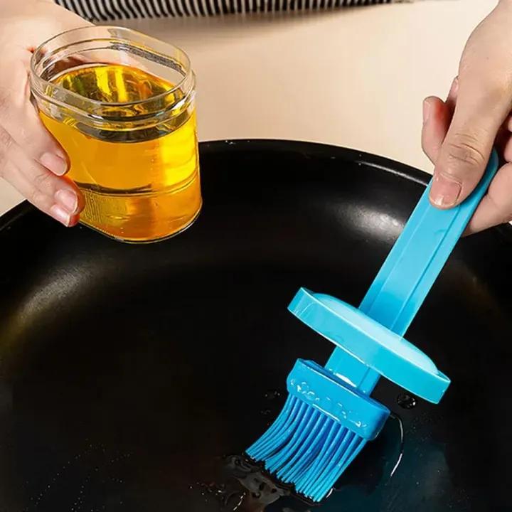 2-in-1 Oil Brush Bottle Dispenser for Cooking & BBQ – Silicone Basting Brush with Oil Container - Image 4
