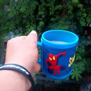 Blue Spider-Man Travel Mug for Kids & Teens – Portable Plastic Coffee, Tea & Water Mug for School, Office & Travel