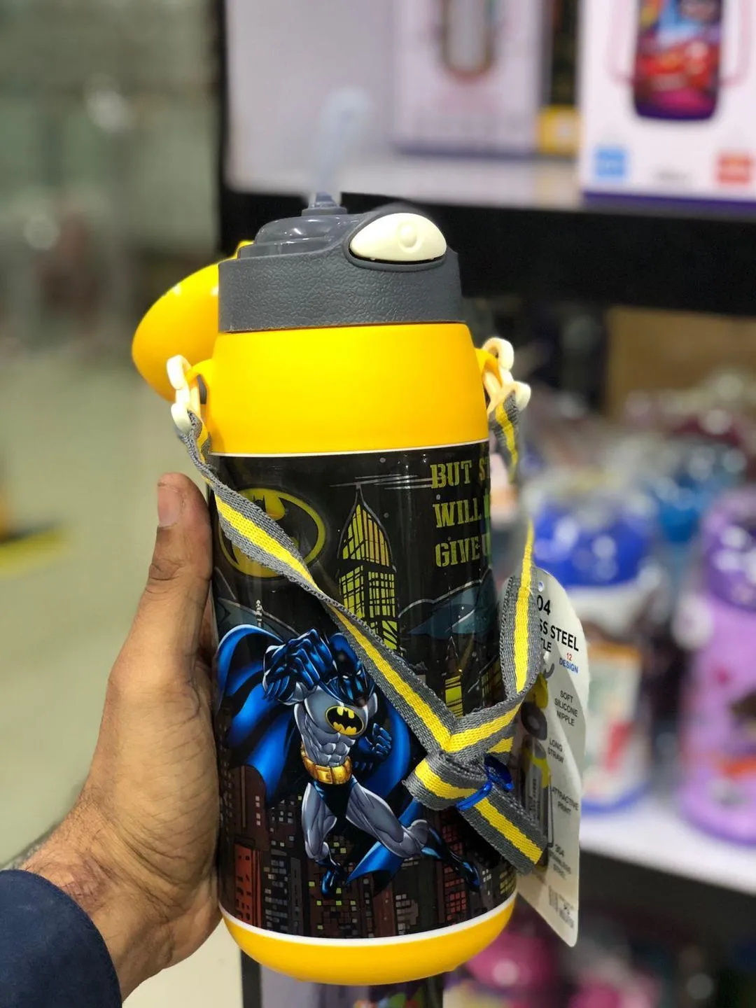 Max Cool Batman Insulated Water Bottle 720ml – 304 Stainless Steel Hot & Cold Flask for Kids, School, Travel & Outdoor Use - Image 6