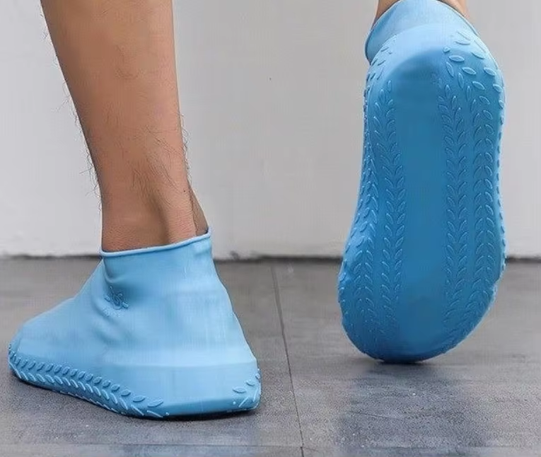 (pair) Waterproof Shoe Covers - Reusable Silicone Shoes Covers for Rain (random color) - Image 4