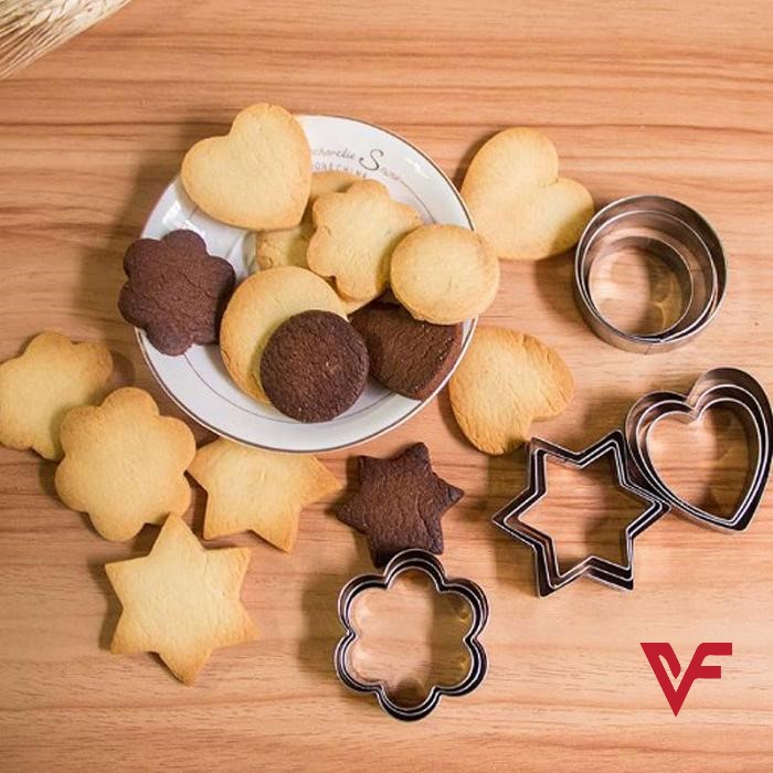 12-Piece Stainless Steel Cookie Cutter Set DIY Baking Molds in Star, Heart & Various Shapes Multi-Purpose Kitchen Tools for Cookies, Cakes, Fried Eggs & More - Image 3