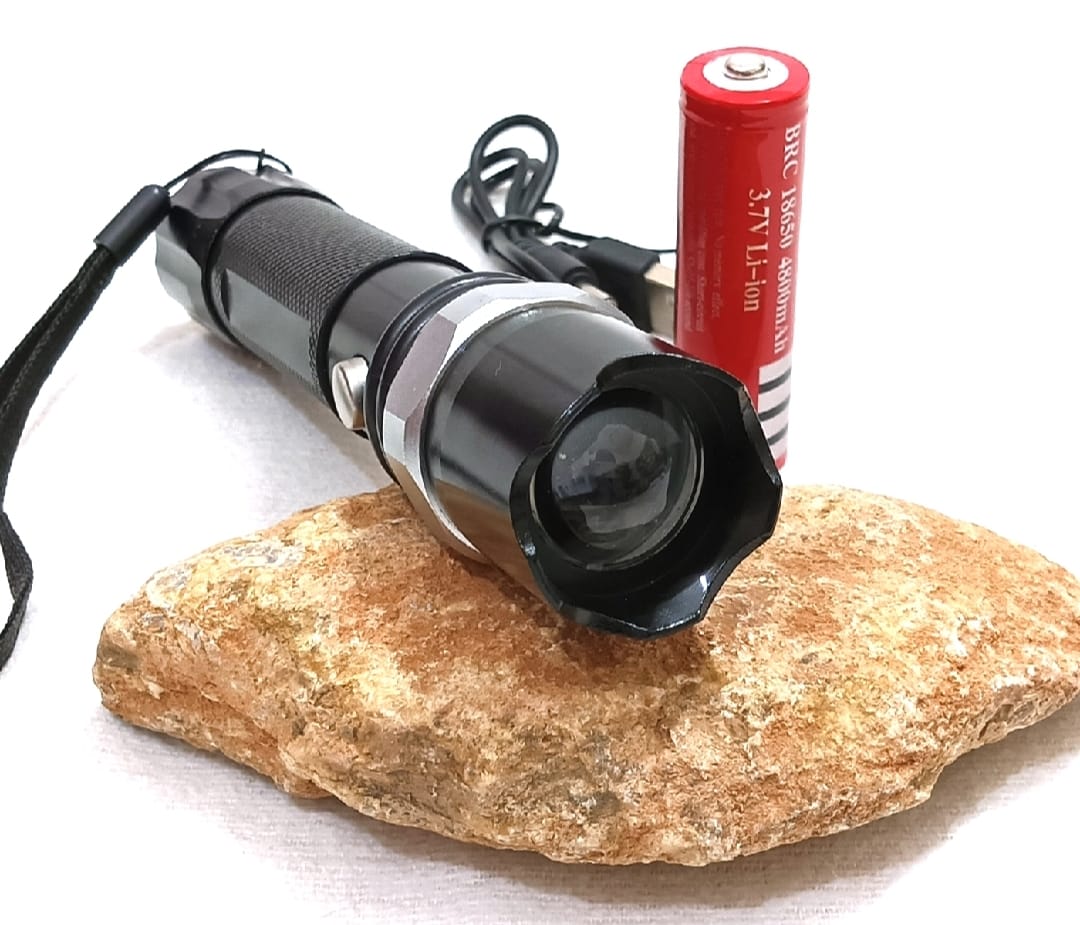 XA-808 High Quality Metal body USB Rechargeable LED Flashlights Zoomable Multifunction Zoom High Lumens for Emergencies, Outdoor , home and hiking - Image 5