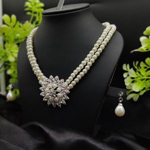 Imported Graceful Radiance Pearl Necklace Set with Exquisite Floral Pendant ?? | Artificial Jewellery For Girls & Women