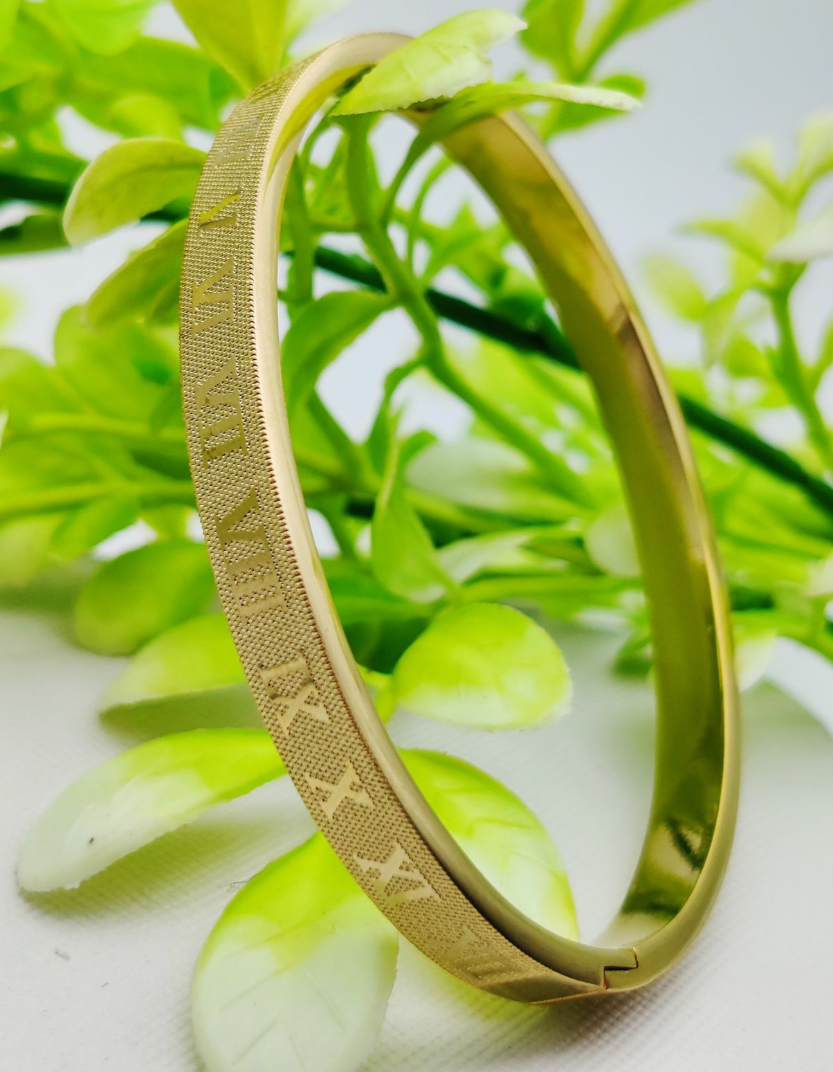 Adjustable Cartier-Inspired Roman Numeral Bracelet - Imported Luxury Gold Bracelet | Bracelet For Every Occasion | Elegant Design ?