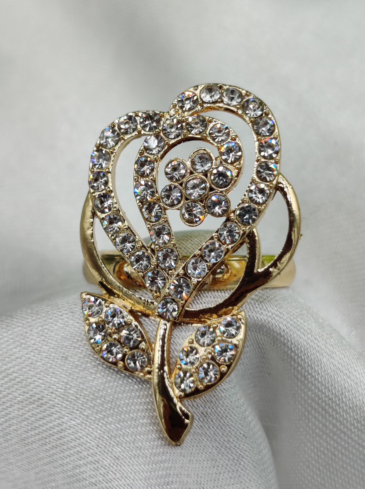 1 Piece Imported Sparkling Floral Elegance Adjustable Ring