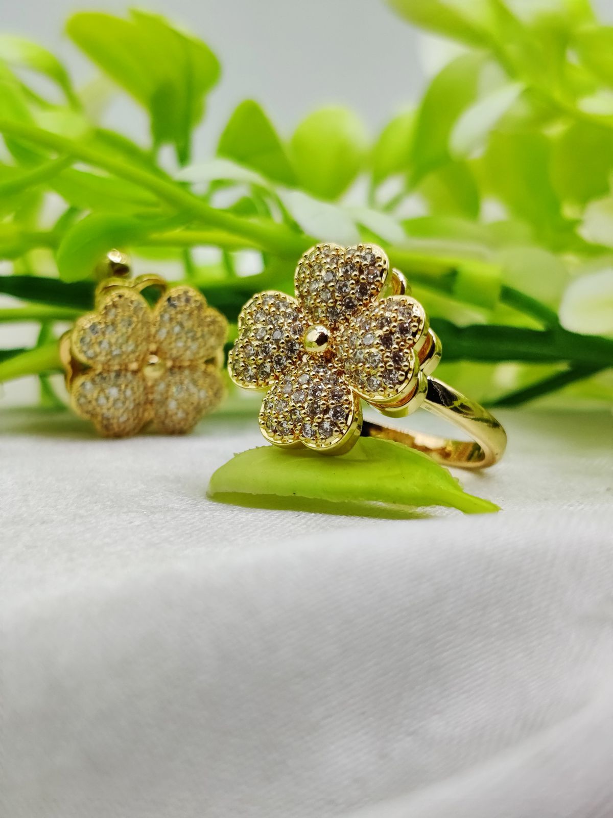 1 Piece Imported Blossoming Elegance Moveable Ring Gold & Silver Color Options ?? | Luxurious Design Ring | Adjustable Ring | Ring For Girls & Women ? - Image 3